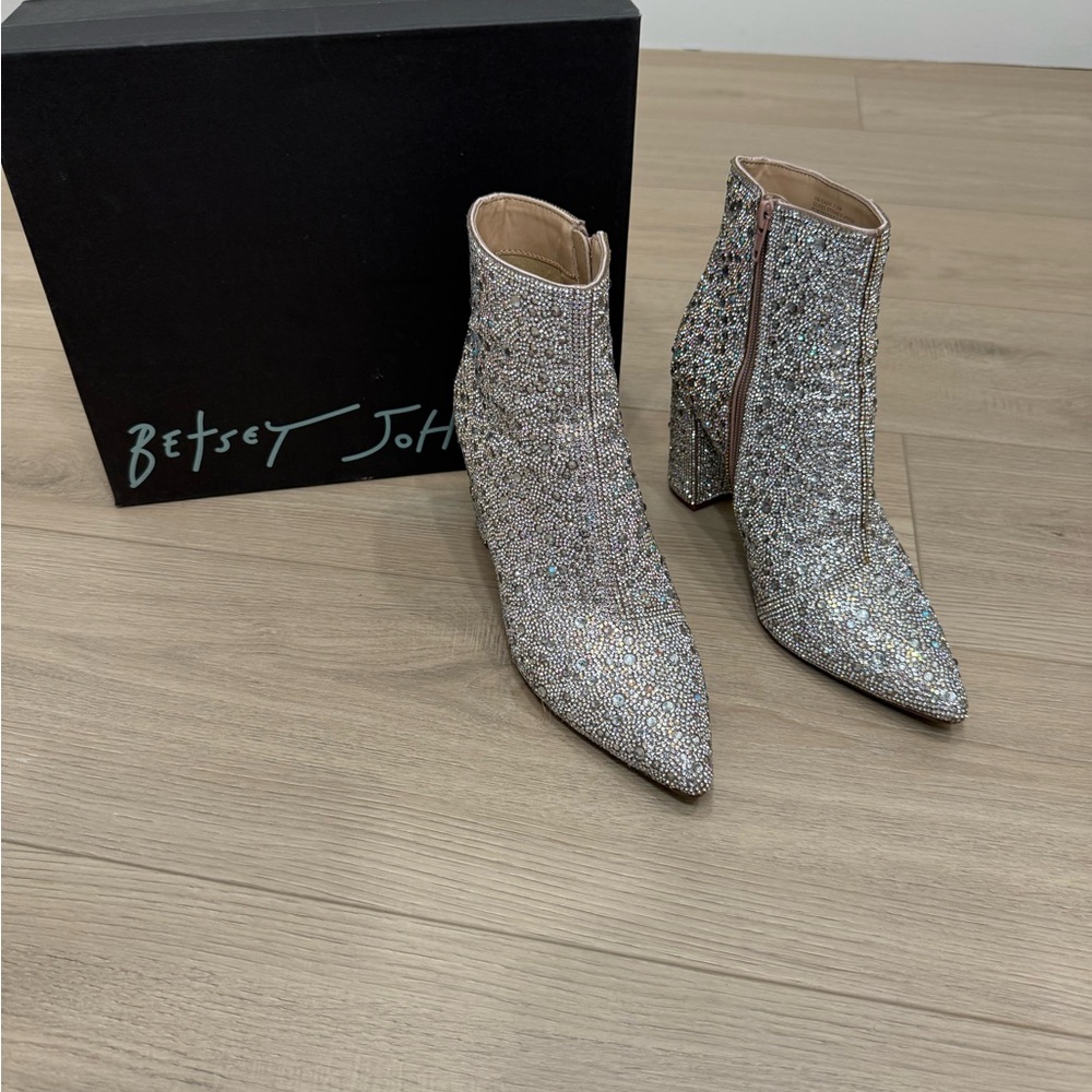 Betsey Johnson Sparkling Silver Heeled Boots